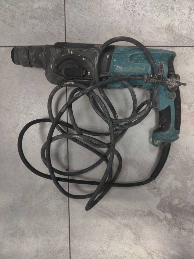 Makita HR2470