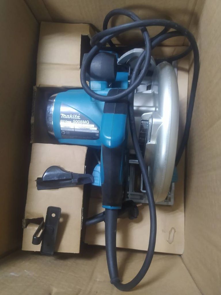 Makita 5008MG