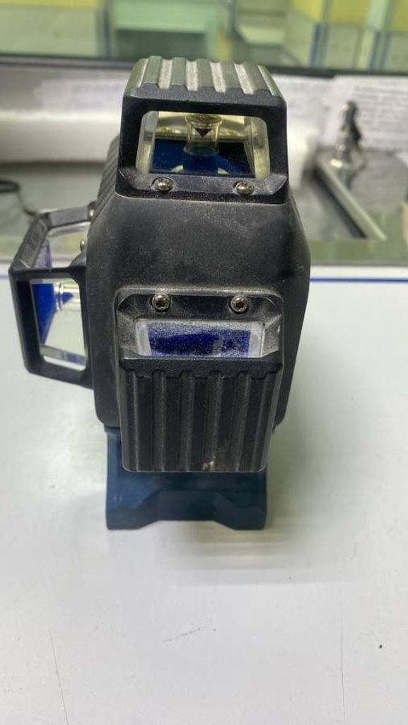 Оголошення Bosch GLL 3-80 Professional (0601063S00) Б/У