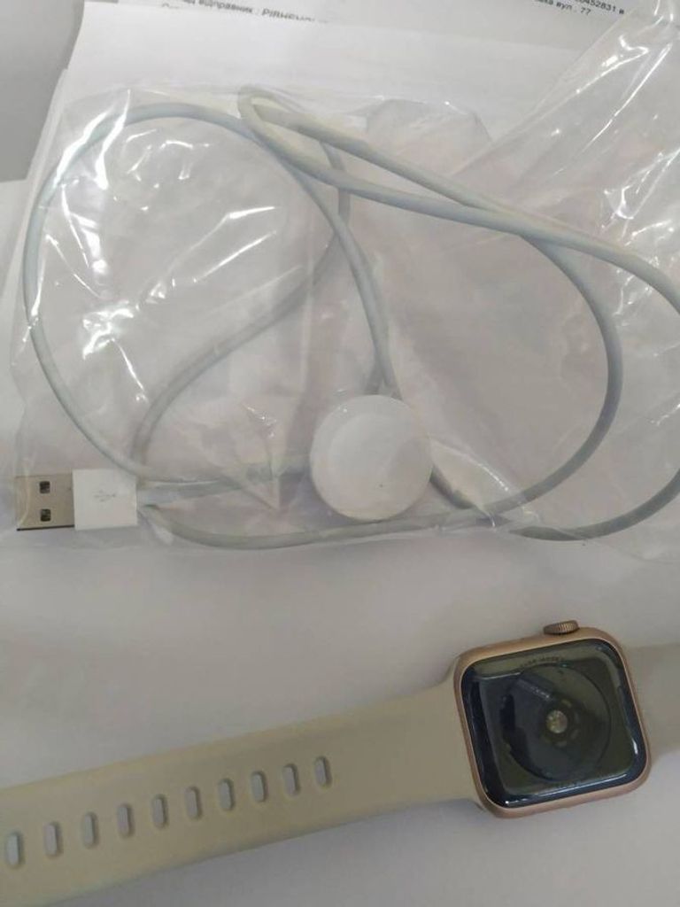 Распродажа Apple apple watch se gps 40mm aluminum case w. abyss s, продавец Техноскарб