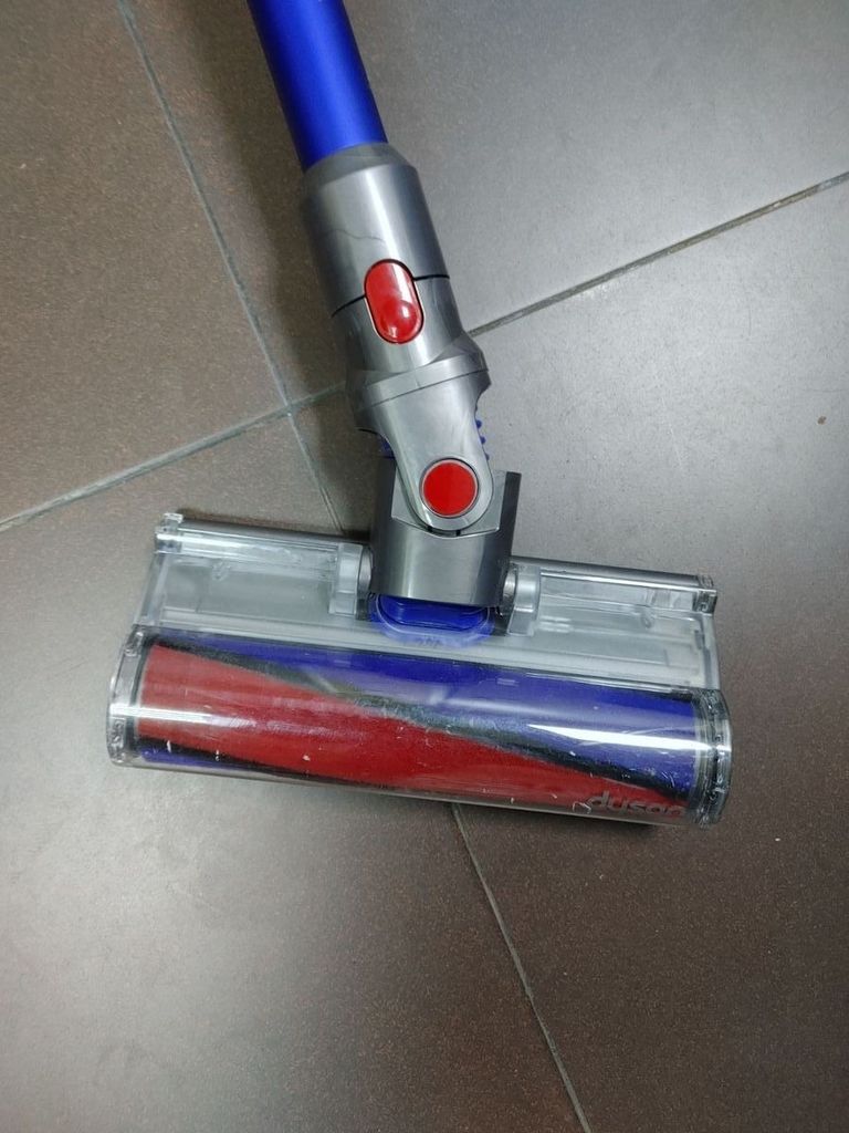 Дешиво Dyson v7 parquet extra с ломбарда