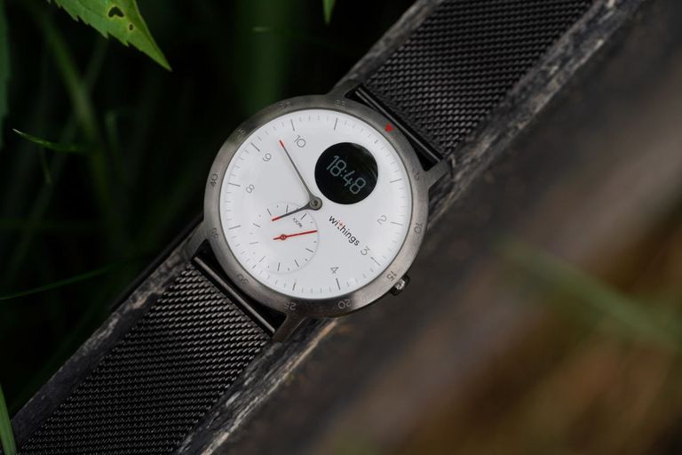 Дешиво Гібридний розумний годинник Withings Steel HR Sport (білий циферблат) підтримка Android/iOS, крокомір, пульсометр, час роботи: 3 с ломбарда