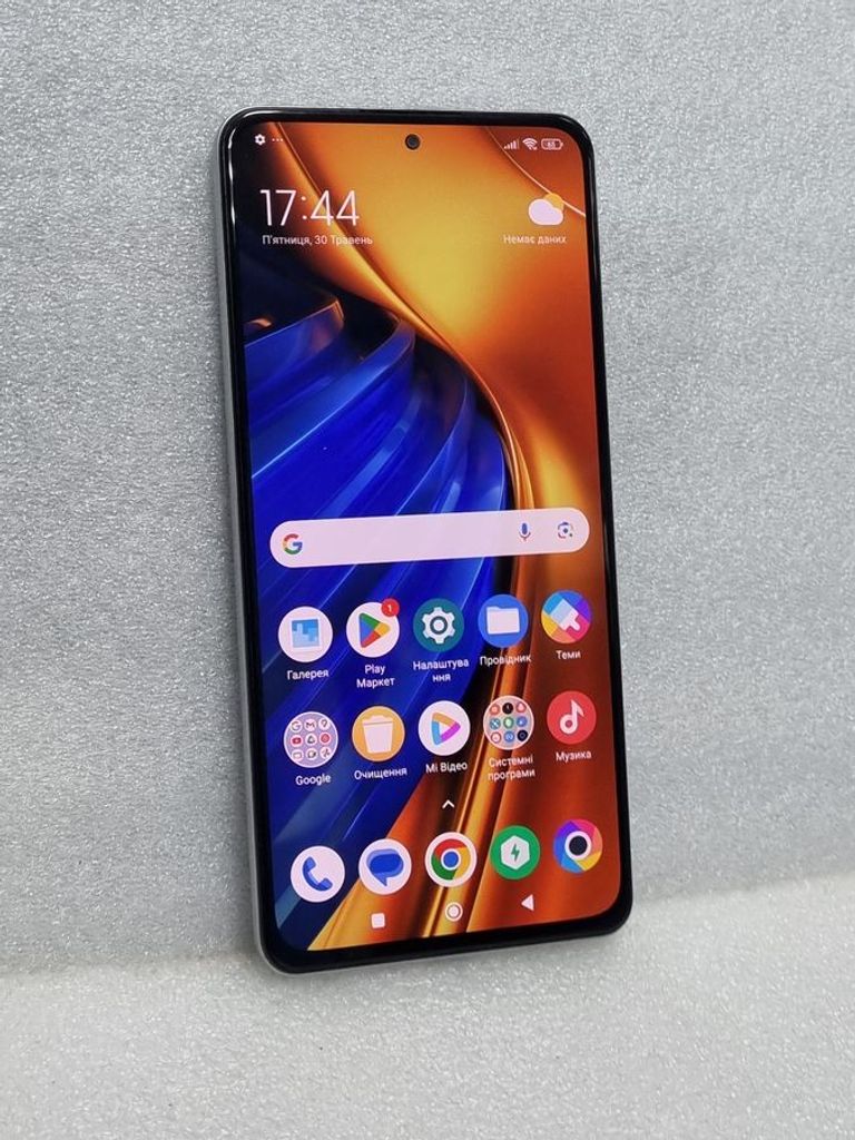 Купить Poco f4 6/128gb Б/У