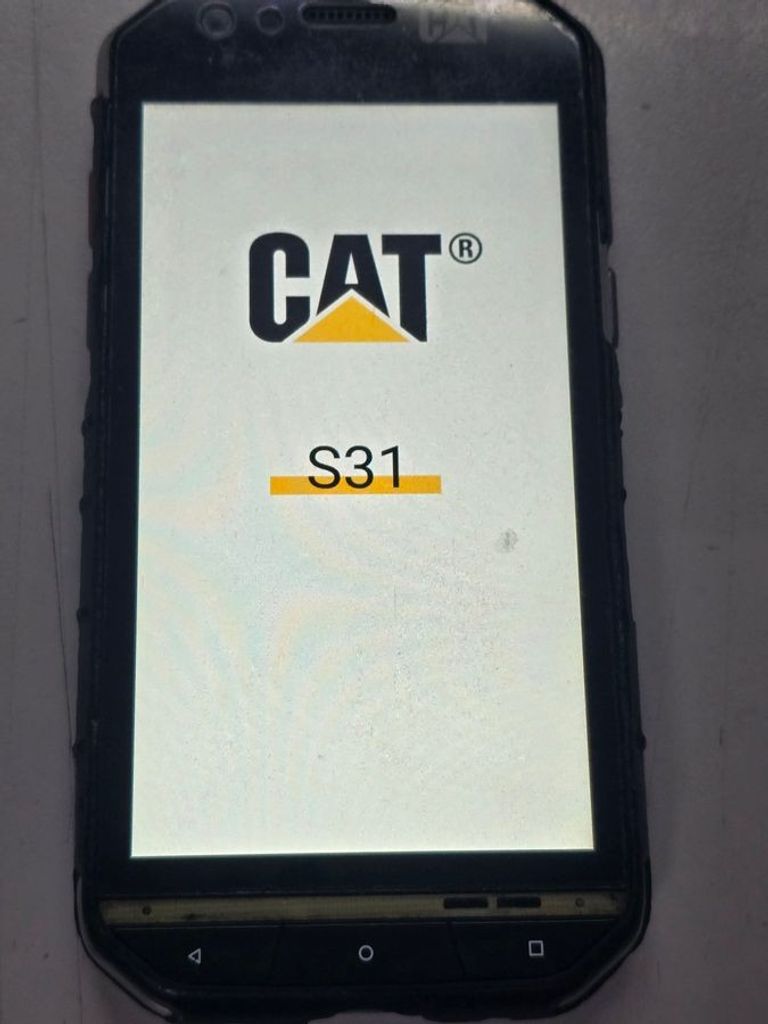 Дешево Caterpillar cat s31 з ломбарду