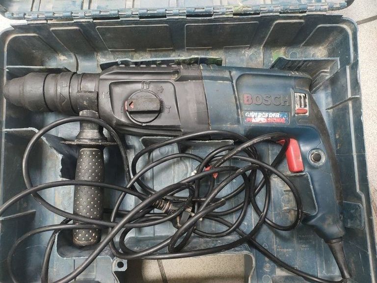 Купити Bosch GBH 2-26 DFR (0615990L2T) Б/У