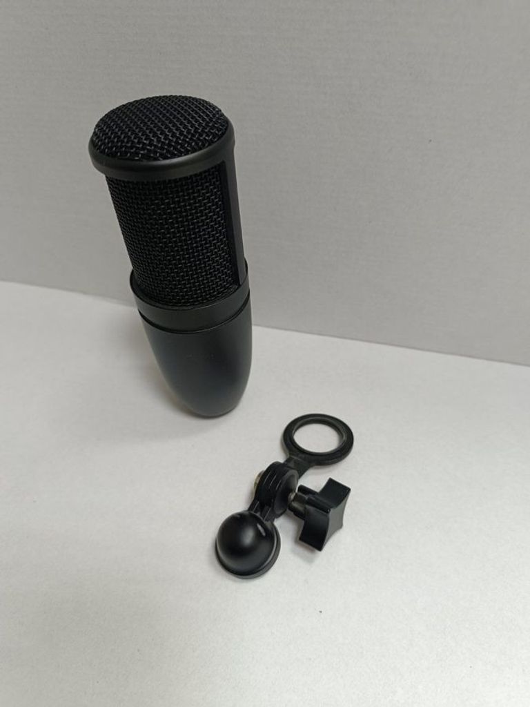 Оголошення Akg P120 Б/У