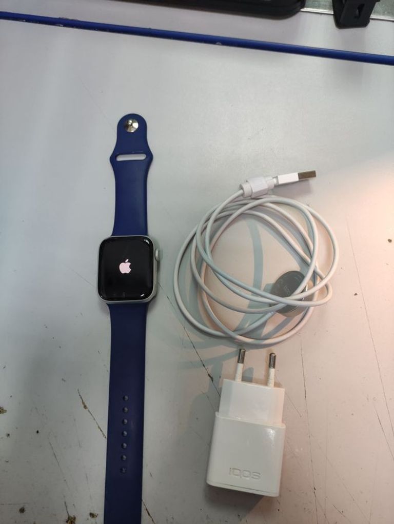 Оголошення Apple watch se gps + cellular 44mm aluminum case a2354, a2356 Б/У