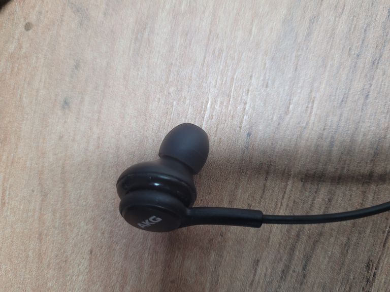 Дешиво AKG GH59-14996A с ломбарда