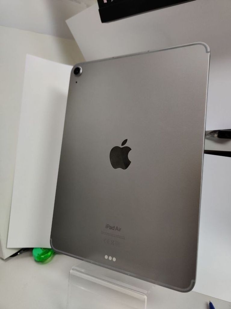 Объявление Apple iPad Air 11 2024 Wi-Fi + Cellular 256GB Space Gray (MUXH3) Б/У