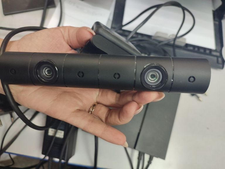 Купить Sony PlayStation Camera V2 (9845355) Б/У