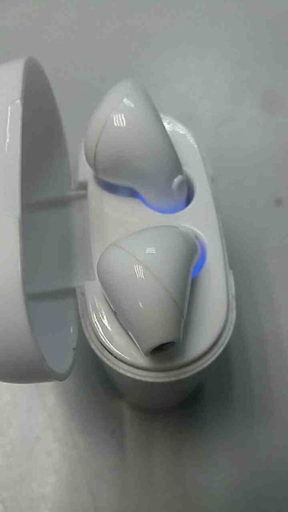 Дешиво HBQ I7s White с ломбарда