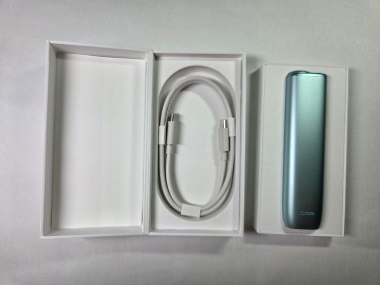 Оголошення Новий iqos iluma i one 2025 .Аквамарин. Запакованний.Гарантія Б/У