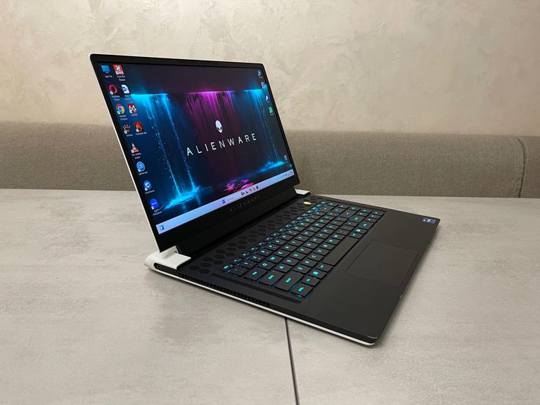 Дешиво Dell Alienware 15 R2, 15,6"  с ломбарда