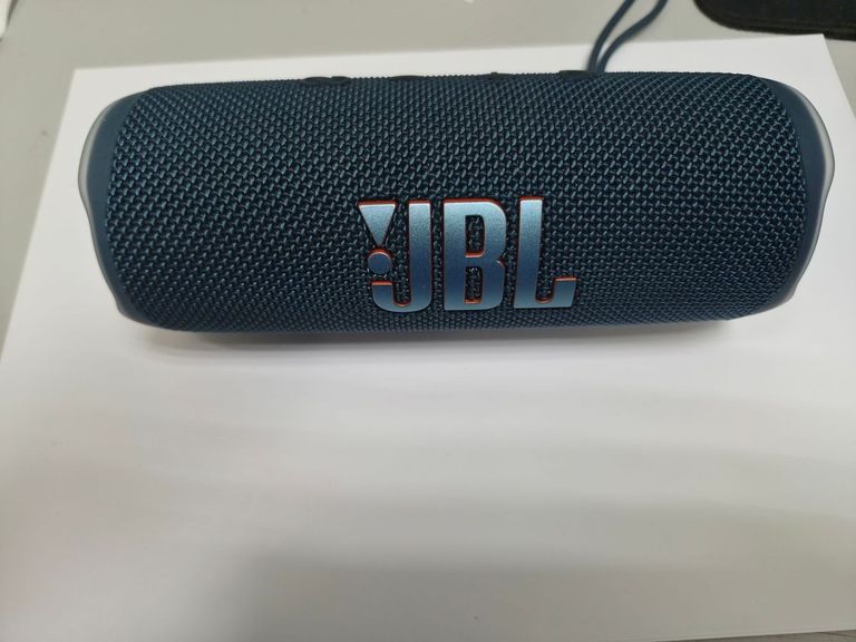 Купити Jbl Flip 6 Black (JBLFLIP6BLK) Б/У
