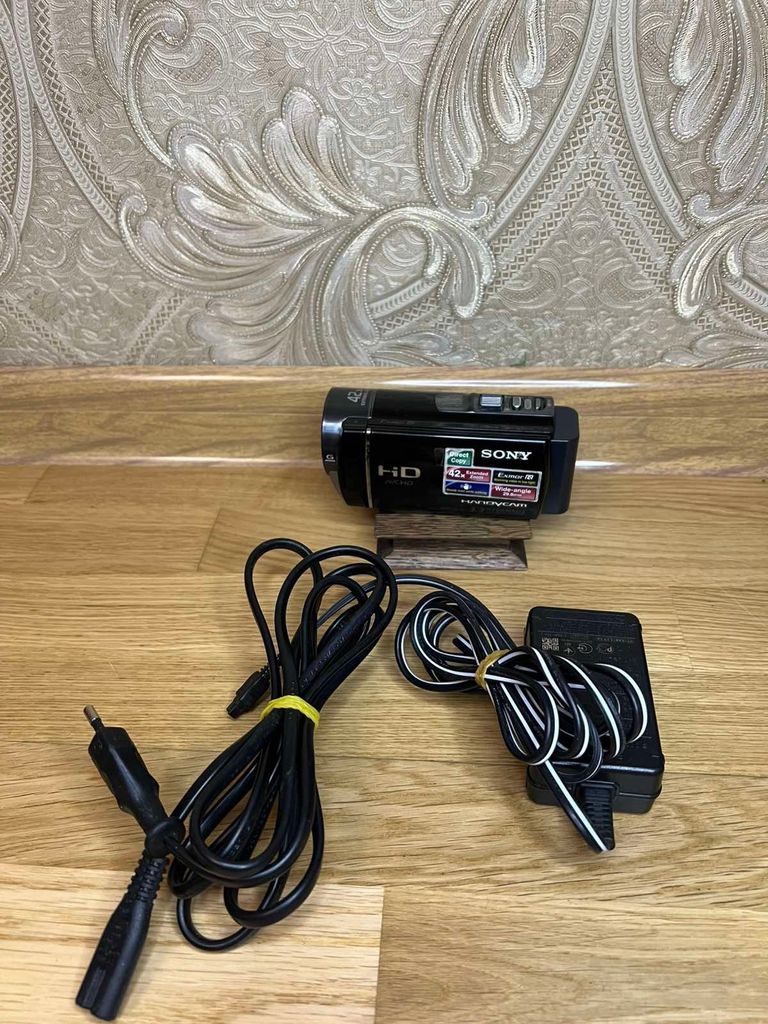 Купить Sony HDR-CX130 Б/У