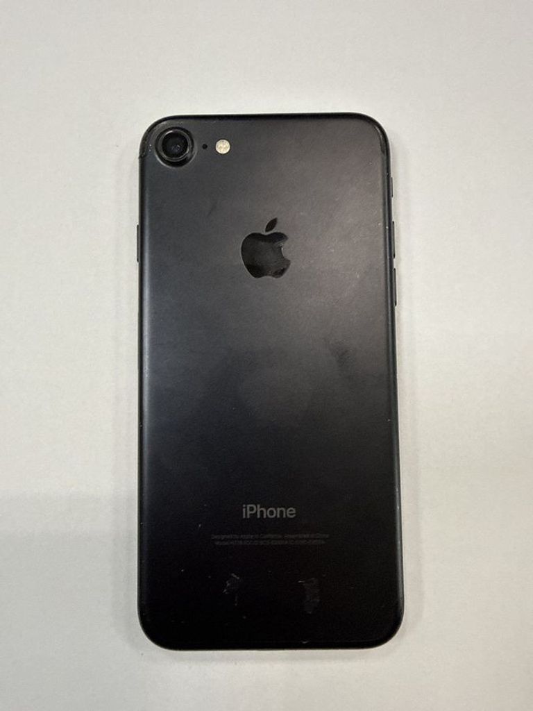 Купити Apple iphone 7 32gb Б/У