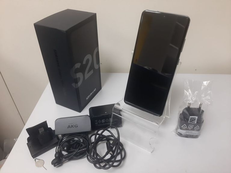 Дешиво Samsung Galaxy S20 Ultra 5G SM-G988B 12/128GB Gray с ломбарда