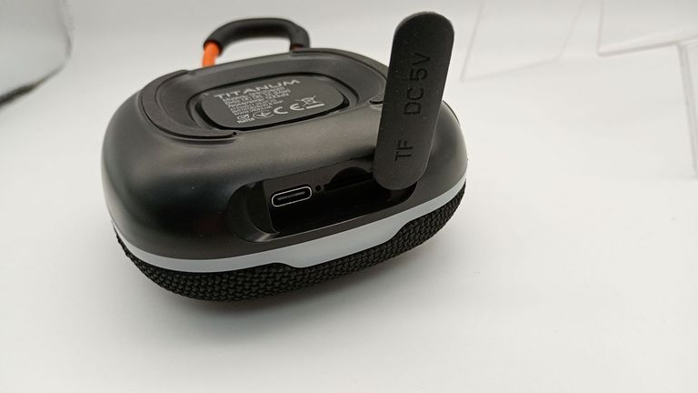 Дешиво Titanum spk2046bt с ломбарда