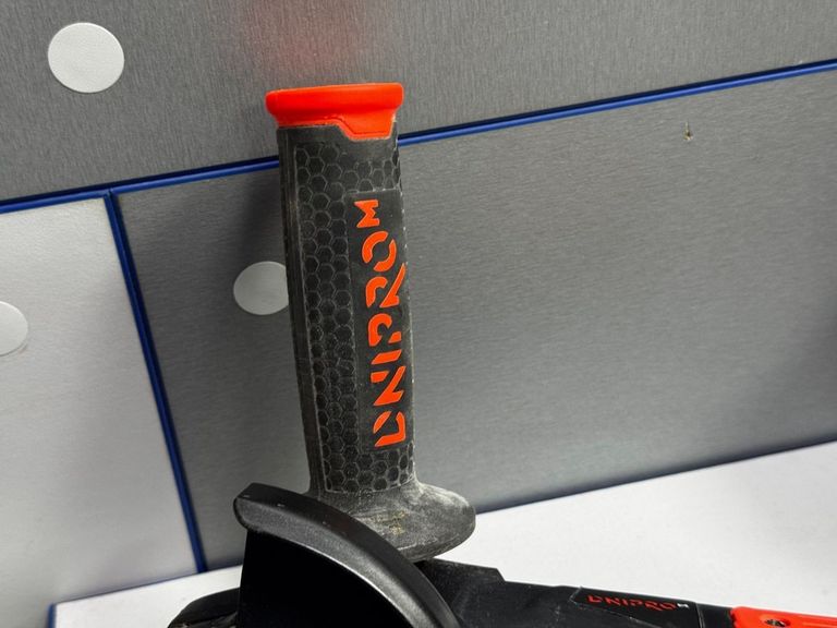 Дешево Dnipro-M gl-145s з ломбарду