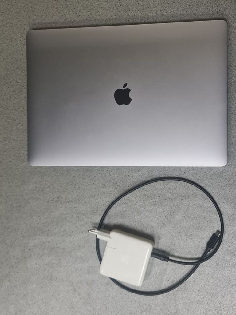 Купити Apple macbook pro 16" 2019 /a2141 /core i7 2,6ghz /ram 16gb /ssd 500gb /amd radeon pro 5300m Б/У
