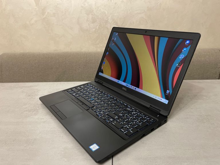 Объявление Ультрабук Dell Latitude 5590, 15,6" FHD IPS, i5-8350U, 16GB DDR4, 256GB SSD Б/У