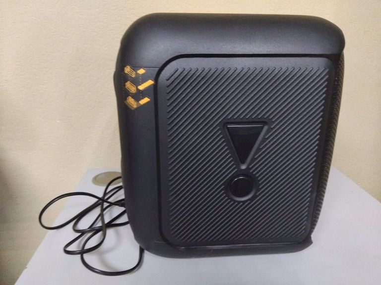 Розпродаж Jbl partybox encore essential, продавець Техноскарб