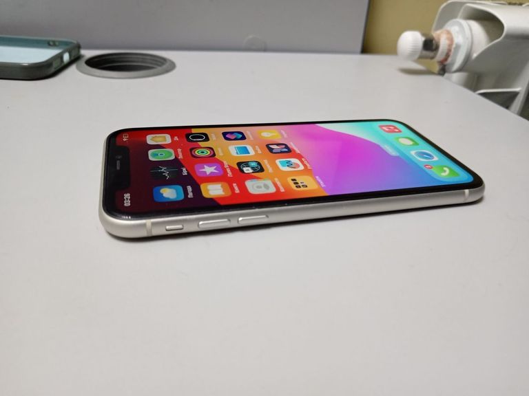 Apple iphone 11 64gb Код:01-200809241. Зображення 6