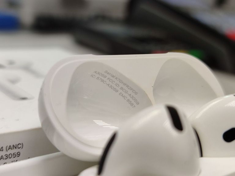 Apple airpods 4 with active noise cancellation Код:01-200811524. Изображение 5