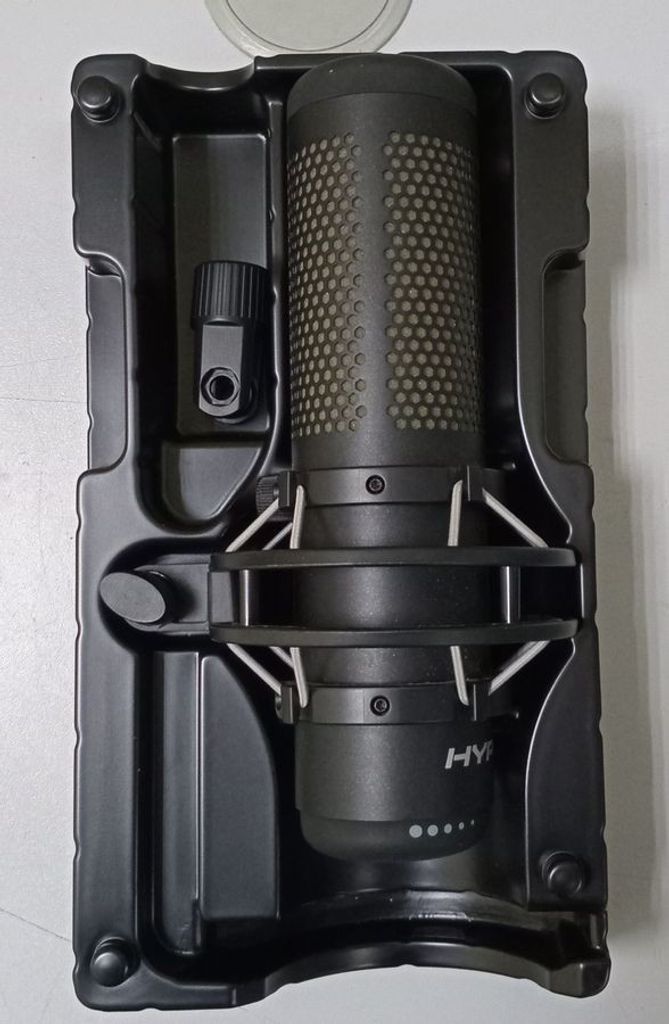 Оголошення Hyperx quadcast s Б/У