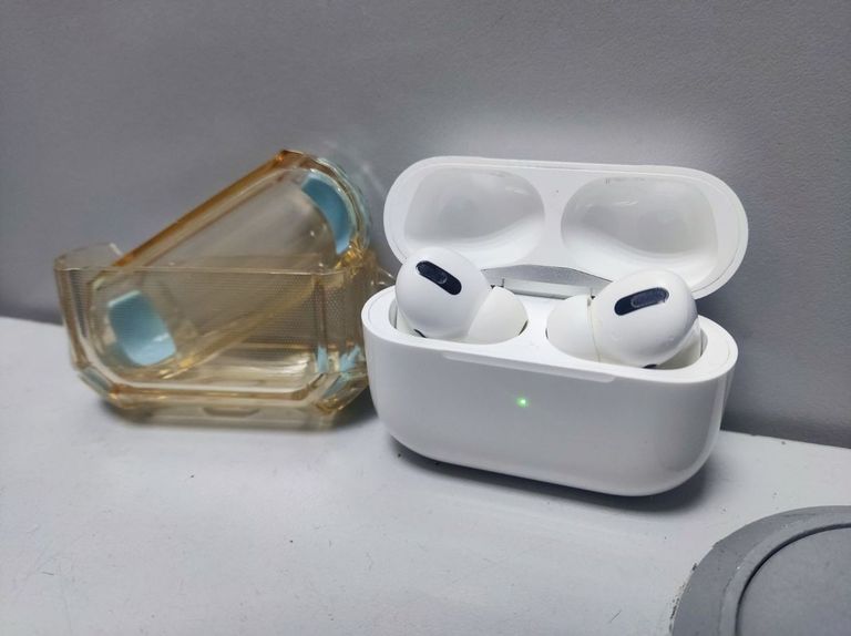 Оголошення Apple AirPods Pro (MWP22) Б/У
