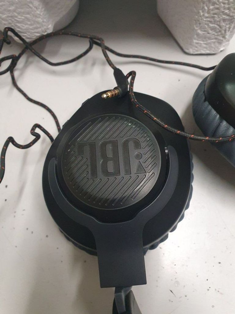 Дешево Jbl quantum 100 з ломбарду