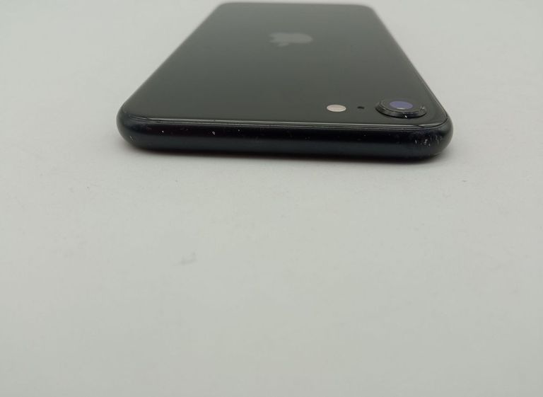 Дешево Apple iPhone SE 2020 64GB Black Slim Box (MHGP3) з ломбарду