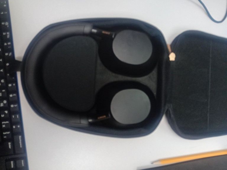 Купить Sony wh-1000xm5 Б/У