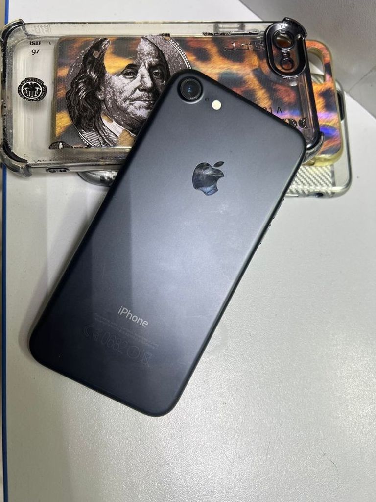 Распродажа Apple iphone 7 128gb, продавец Техноскарб