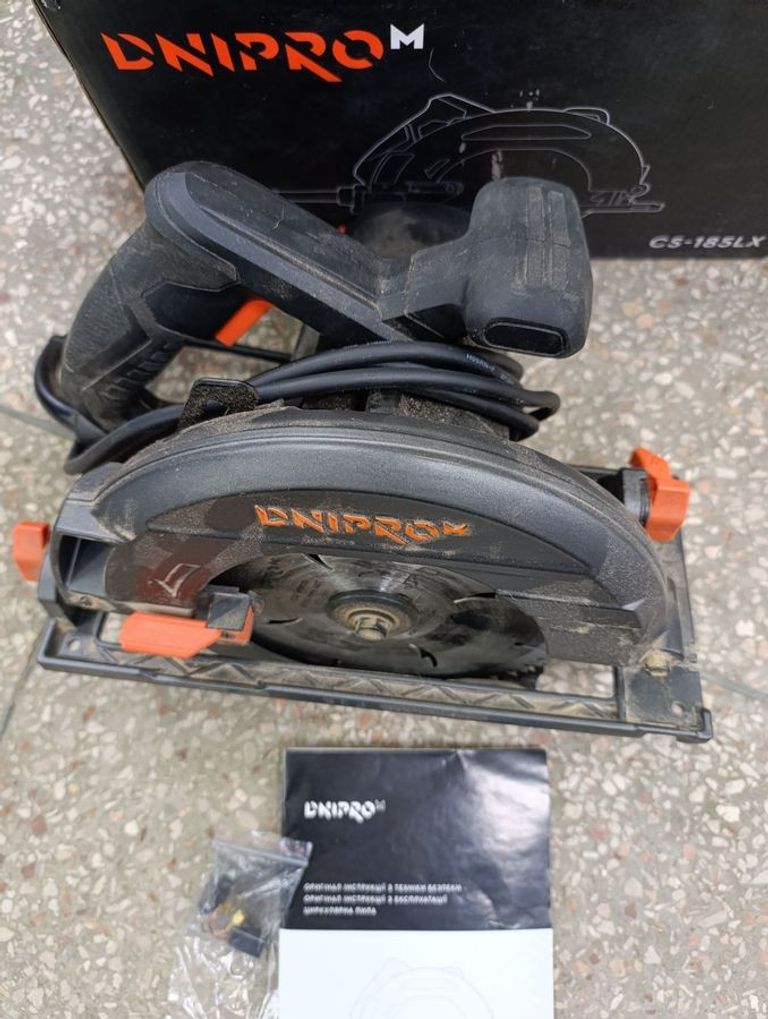 Дешево Dnipro-M cs-185 lx з ломбарду