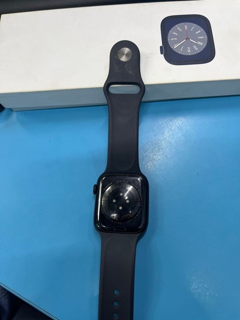Дешиво Apple watch series 8 gps 45mm aluminum case с ломбарда
