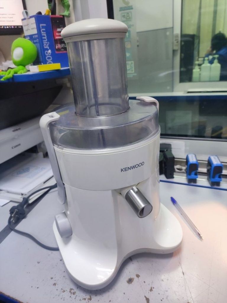 Оголошення Kenwood je 680 Б/У