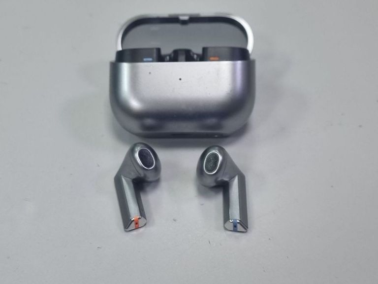 Купить Samsung galaxy buds3 Б/У