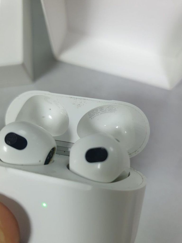 Оголошення Apple airpods 3rd generation Б/У