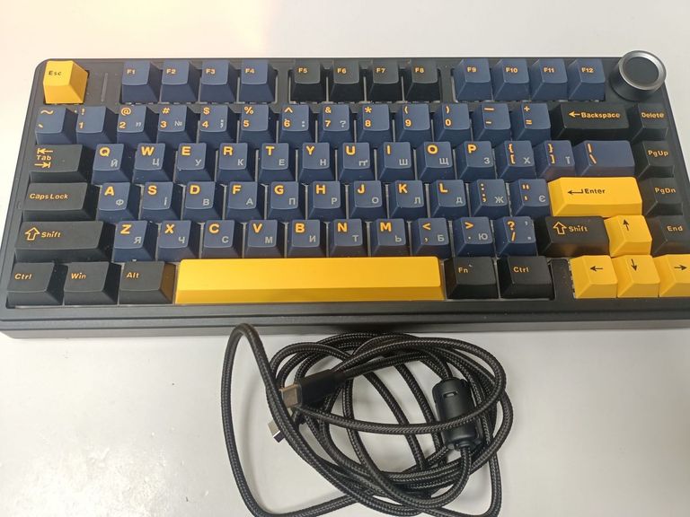 Купить Aula f75 Б/У