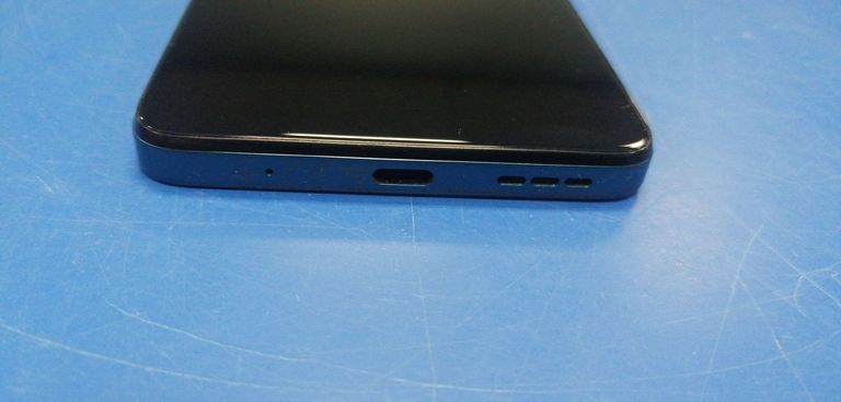 Дешево Motorola moto g05 8/256gb з ломбарду