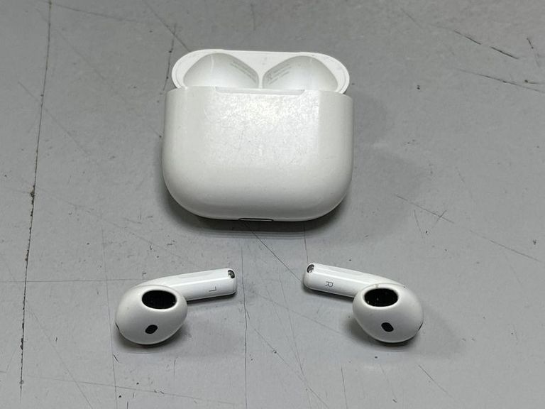 Оголошення Apple airpods 4 Б/У