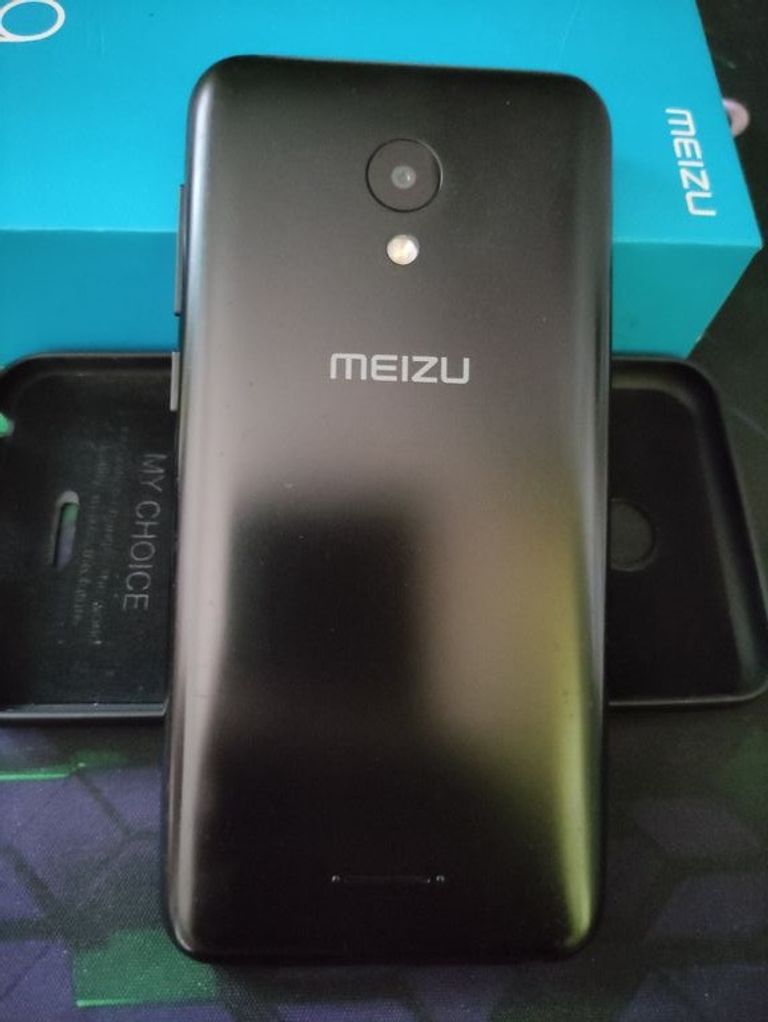 Оголошення Meizu C9 Pro 3/32GB Black Б/У