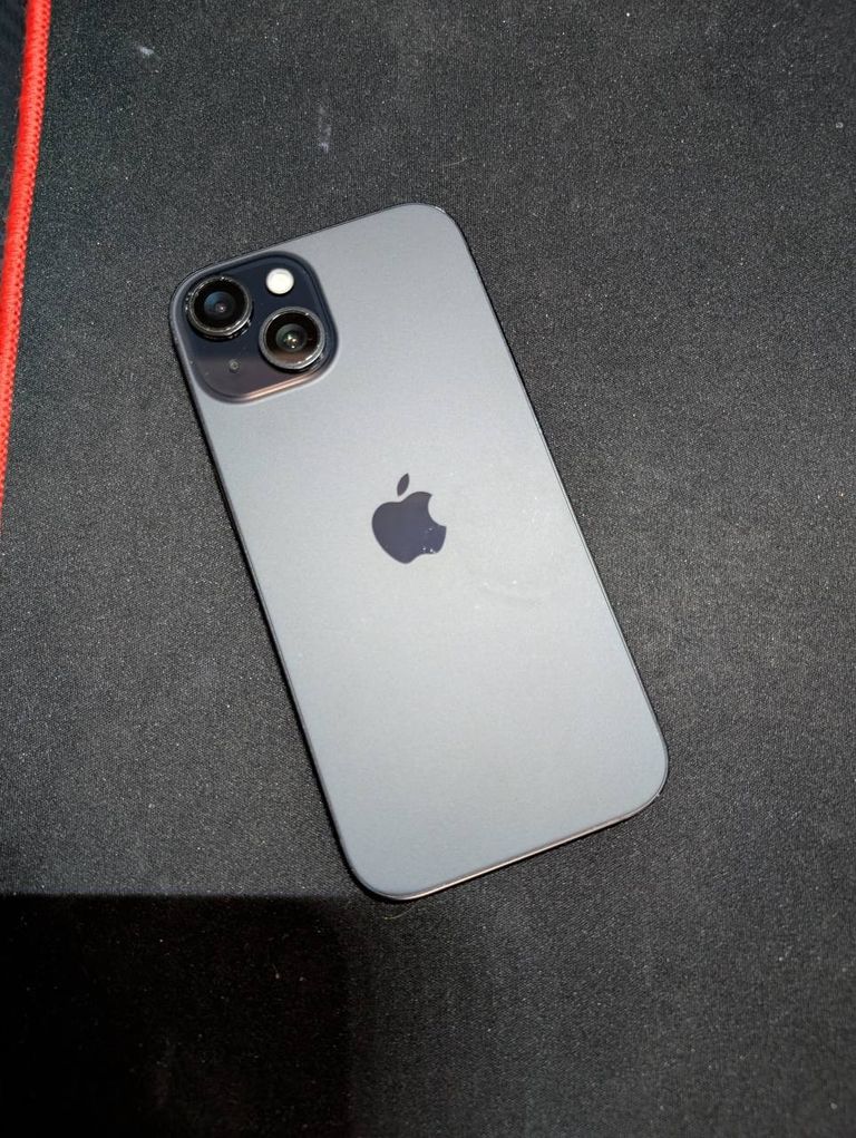 Купити Apple iPhone 15 128GB Black (MTP03) Б/У