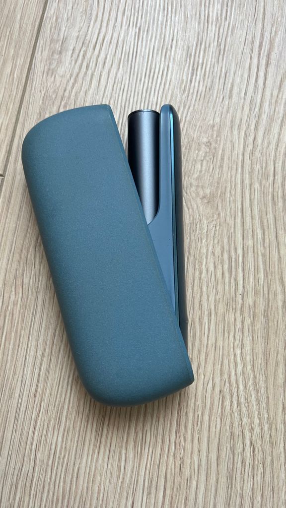 Купити IQOS ILUMA, Голубой в идеальном состоянии Б/У