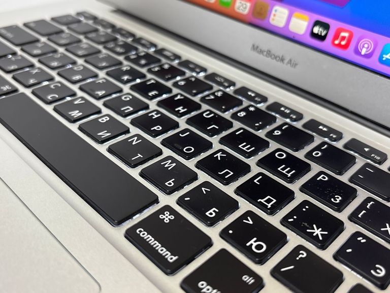 Розпродаж Apple macbook air 2015 a1466 13,3" core i5 1,6ghz/ram8gb/ssd128gb/intel hd graphics 6000, продавець Техноскарб