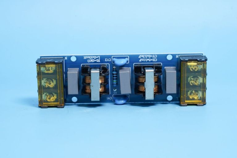 Дешиво EMI 20А с ломбарда