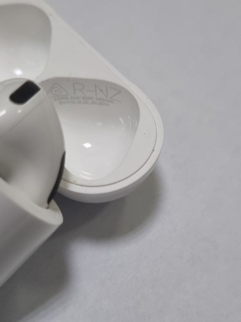 Розпродаж Apple airpods 4, продавець Техноскарб