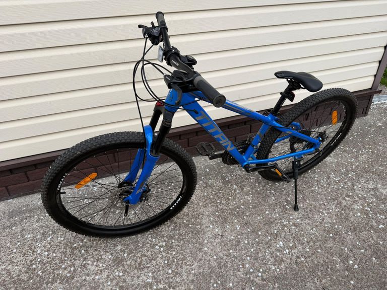 Дешиво Titan First 24" 2021 / рама 12" синий (24TWA21-003576) с ломбарда