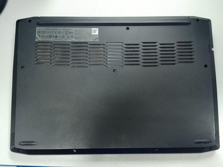 Купити Lenovo 15/core i7-10750h ddr4/8gb ddr4/ssd 512 gb/geforce gtx1650ti 4gb Б/У